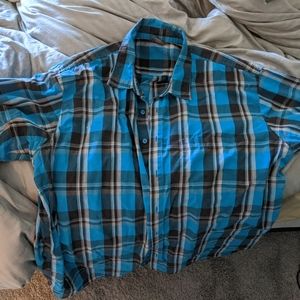 Button down short sleeve shirt